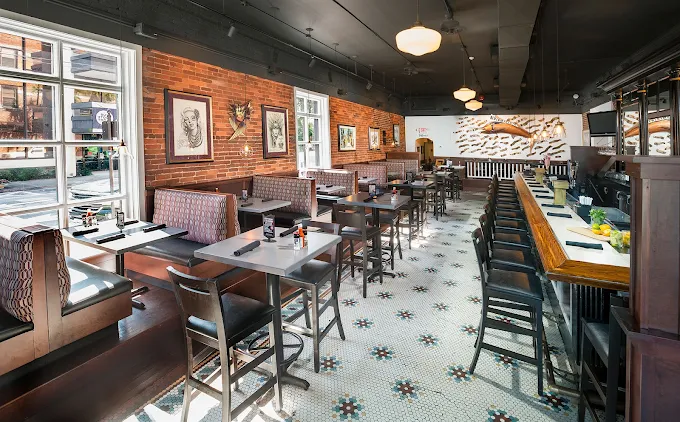 Harry’s Seafood Bar and Grille